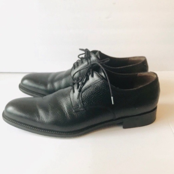 Salvatore Ferragamos men’s shoes - Picture 3 of 8